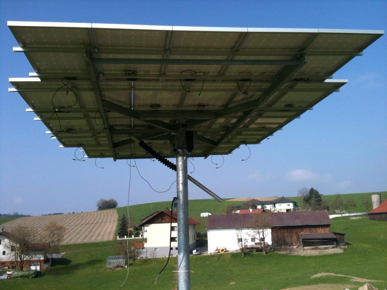 Montage von PV Modulen auf einem Satteldach